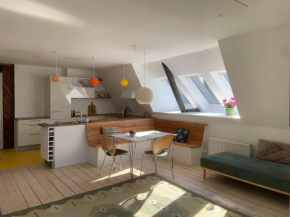 Historic Brick Residence with Lake View Stenstrup